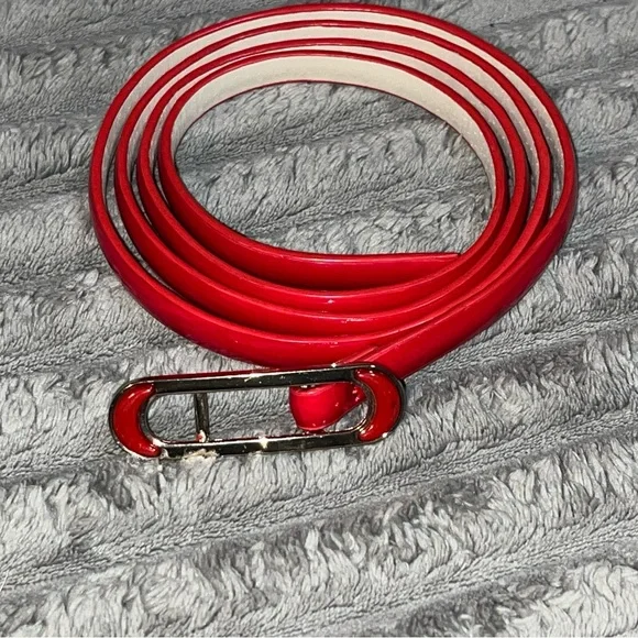 80s Vintage Skinny Red Patent Leather Belt 47” Length - Picture 6 of 7